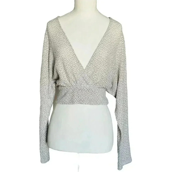 Urban Outfitters V-Neck Crop Top Women’s Size XS - Picture 1 of 6